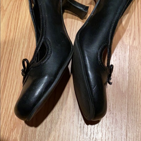 Heels - Picture 5 of 5